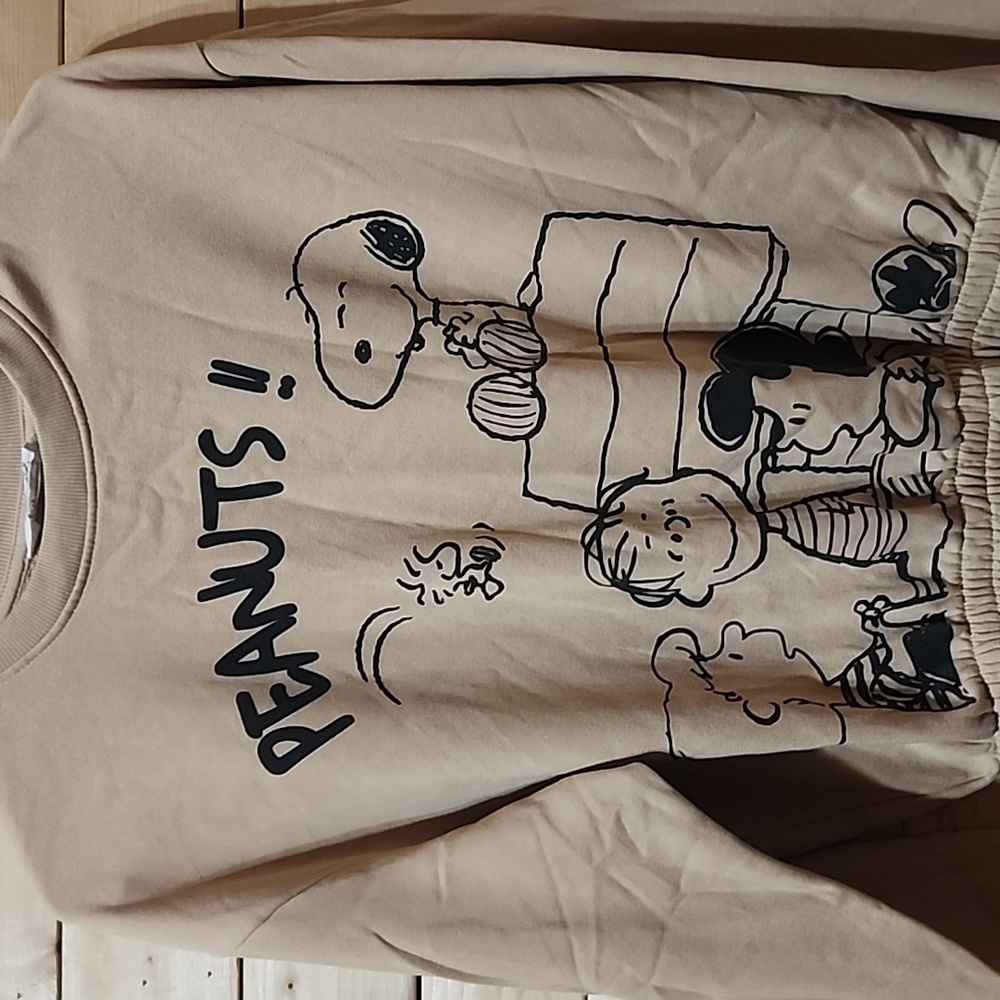 H&M Snoopy Sweat Shirt Size 16/18 - Picture 2 of 6